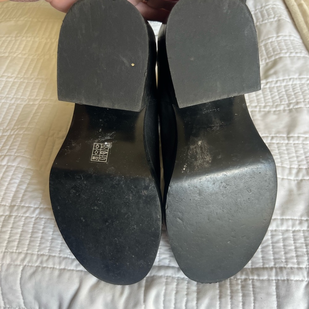 Coach Chelsea Boots - Picture 6 of 9